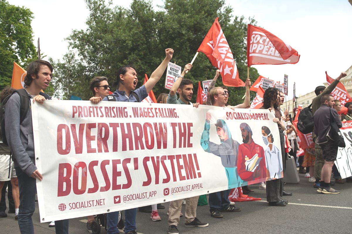 Overthrow the bosses system banner