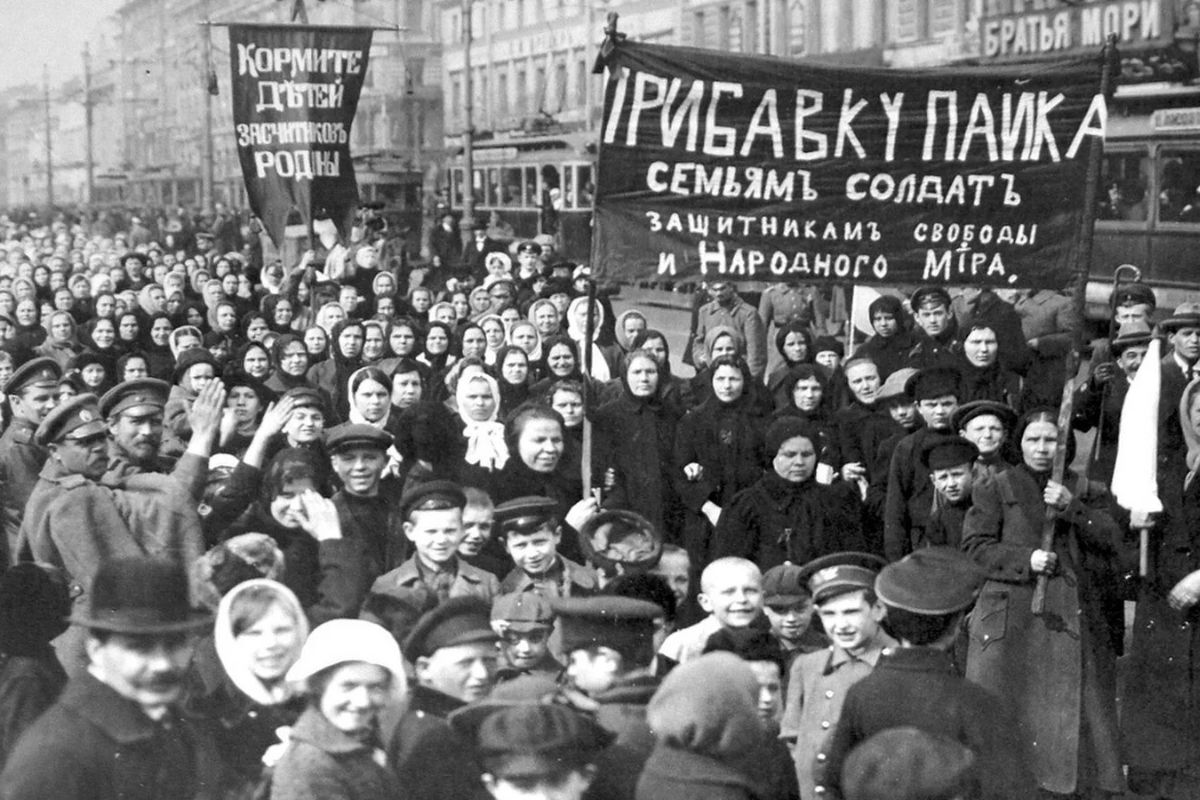 February revolution 1917 womens march