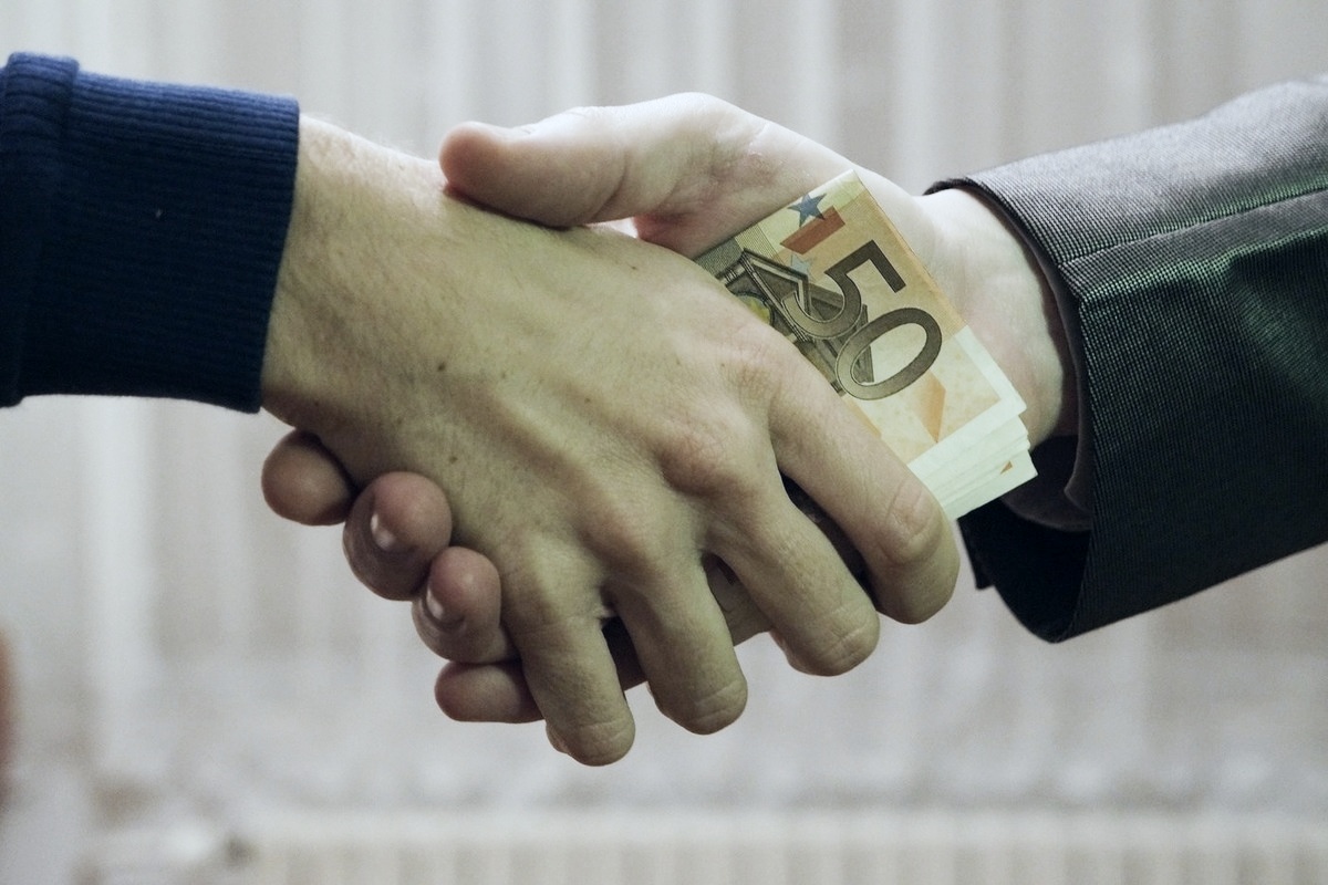 Golden handshake