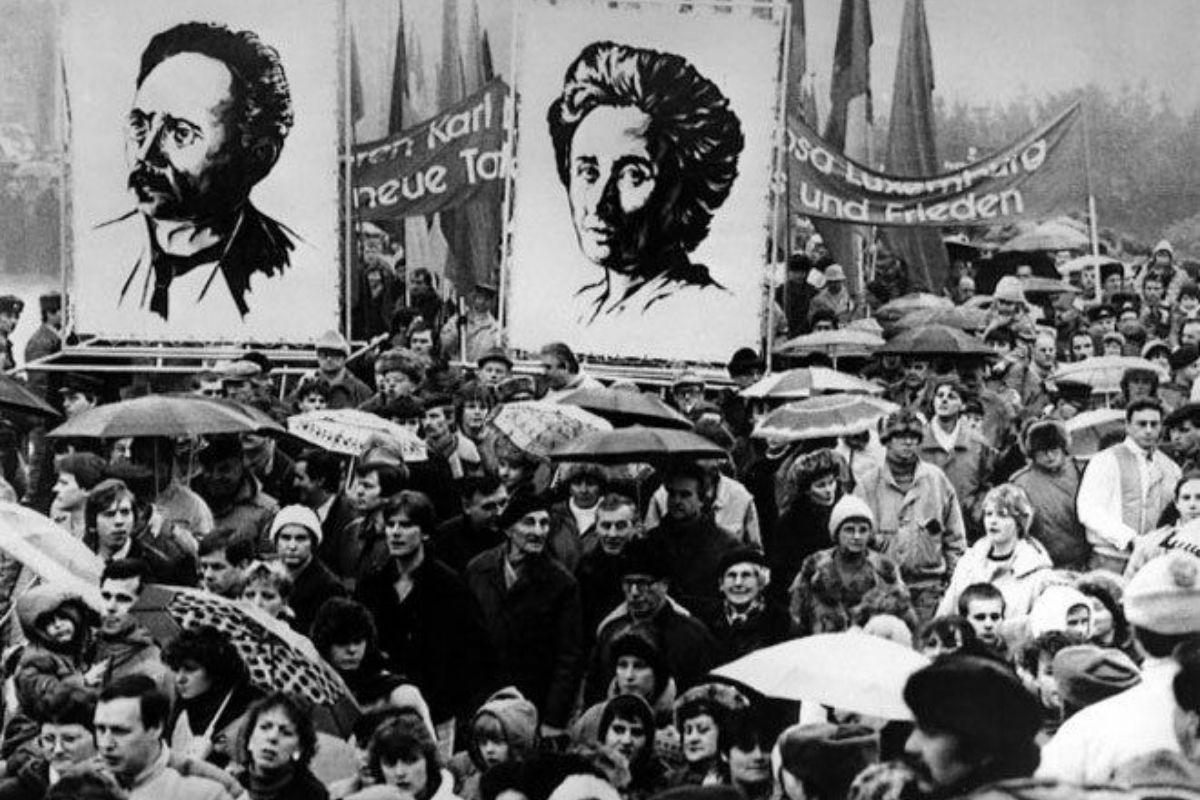 Rosa Luxemburg Karl Liebknecht Banners