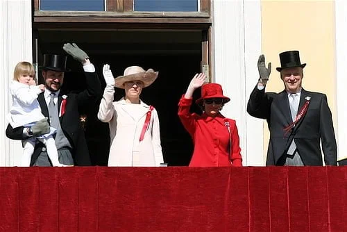 royals.jpg