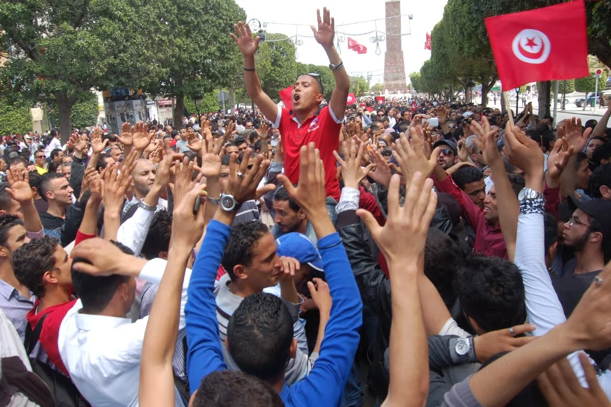 Tunisia_1st_of_May_protest_Avenue_Bourguiba_Tunis__1