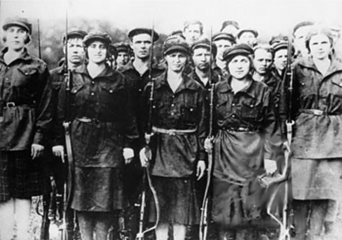 WomenRussianSoldiers