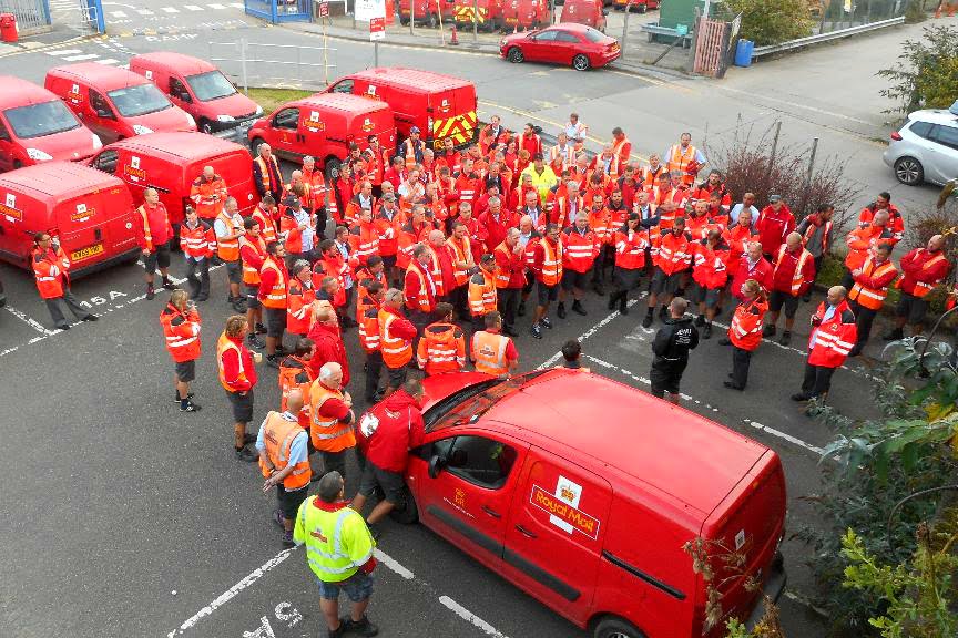 High Court blocks postal workers’ strike: This is class war