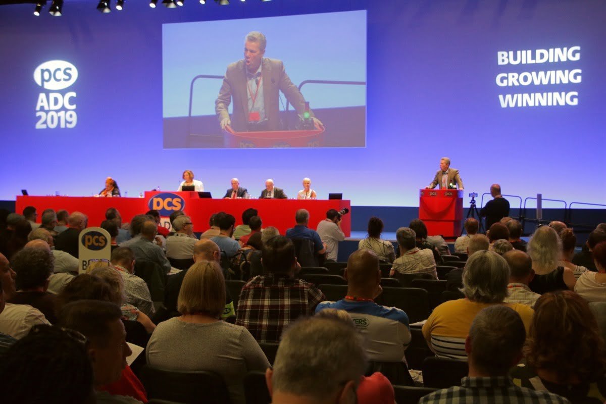 PCS conference debates way forward for pay struggle