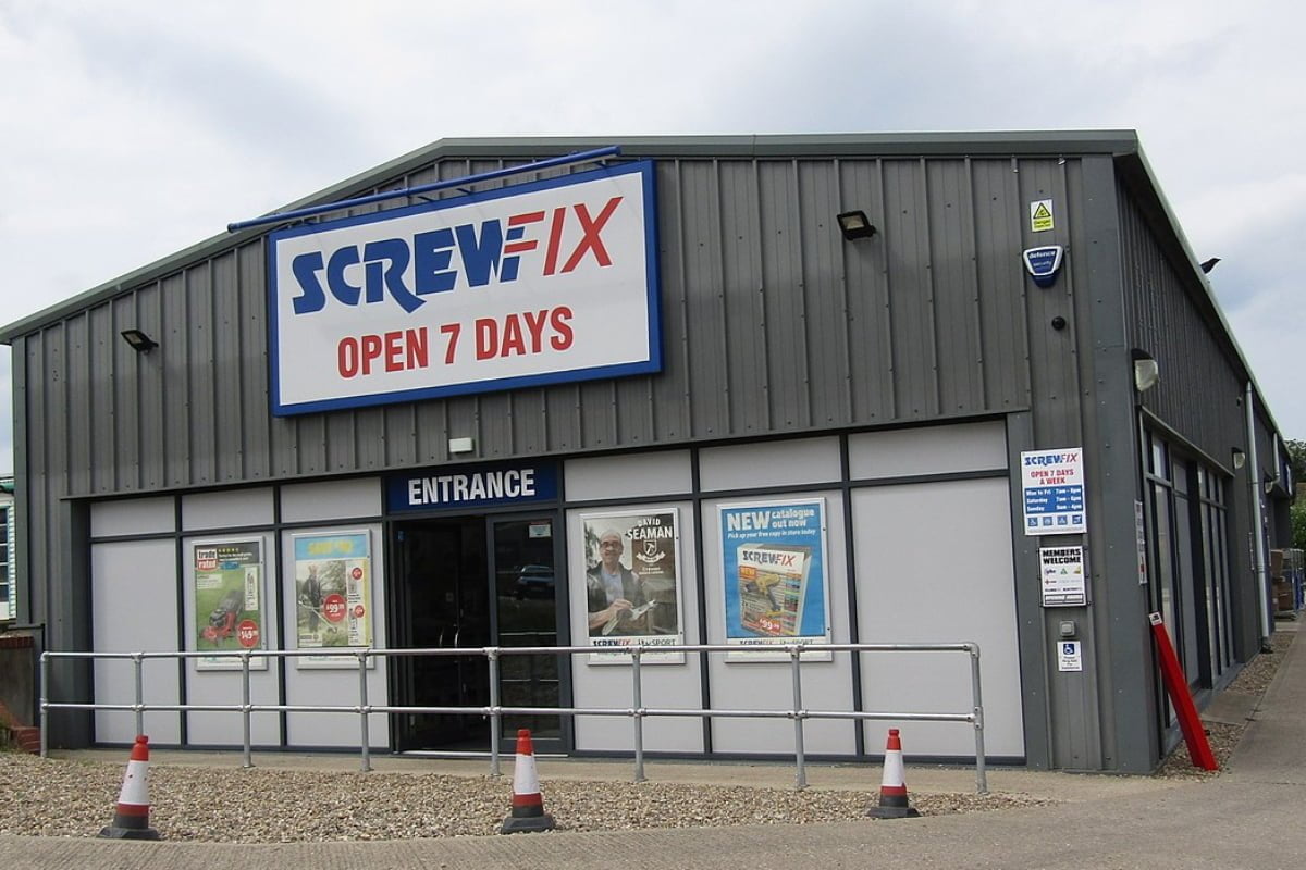 Screwfix bosses look to screw over workers