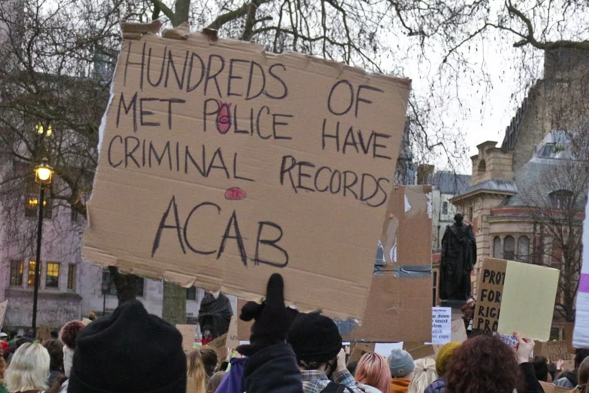 hundreds-of-met-police-have-criminal-records
