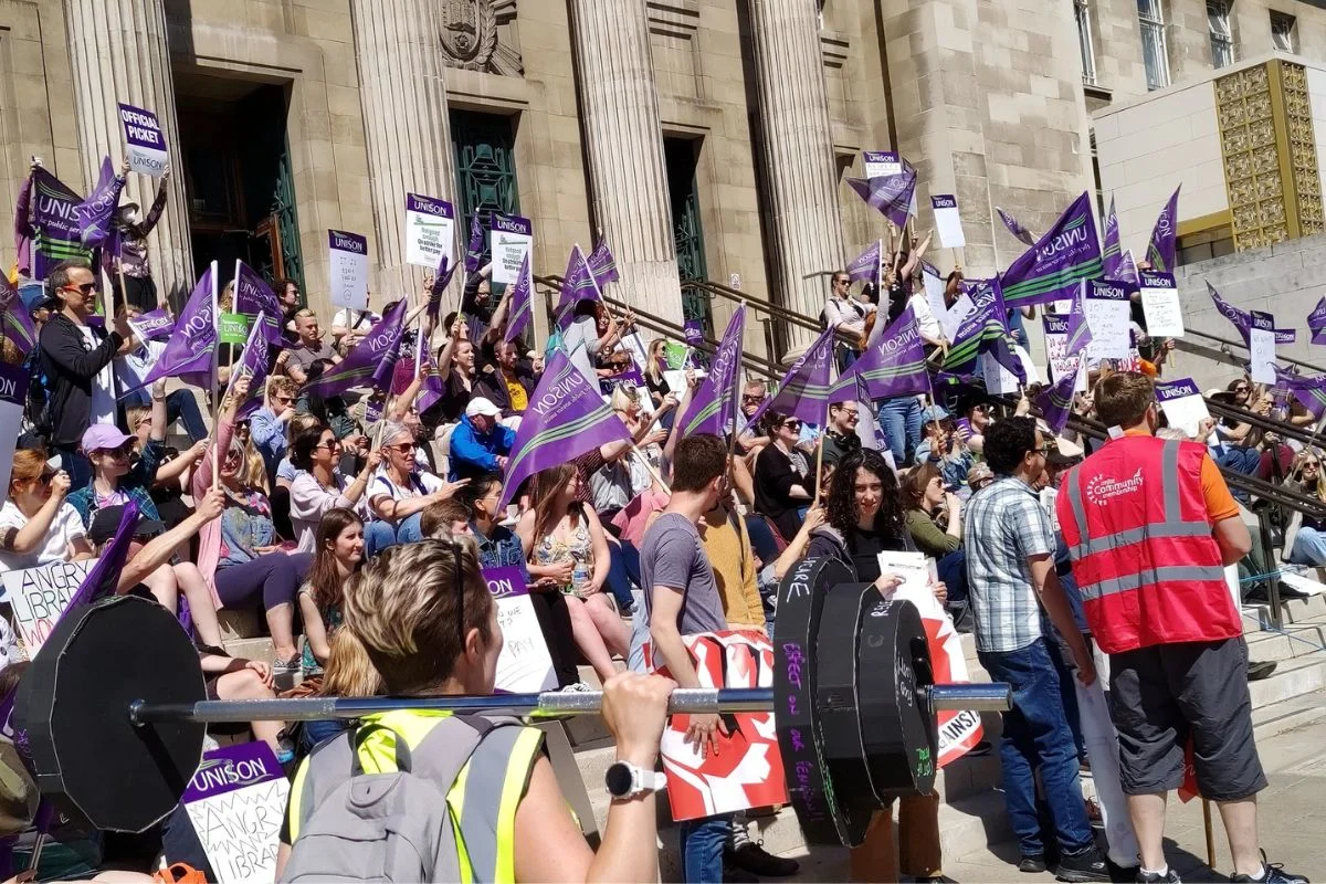 Uni_of_Leeds_Unison_June_2022_3by2