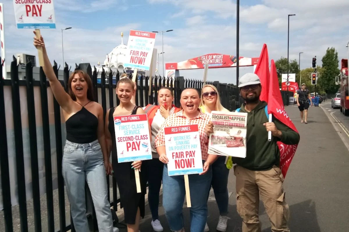 Red_Funnel_picket_August_22_3
