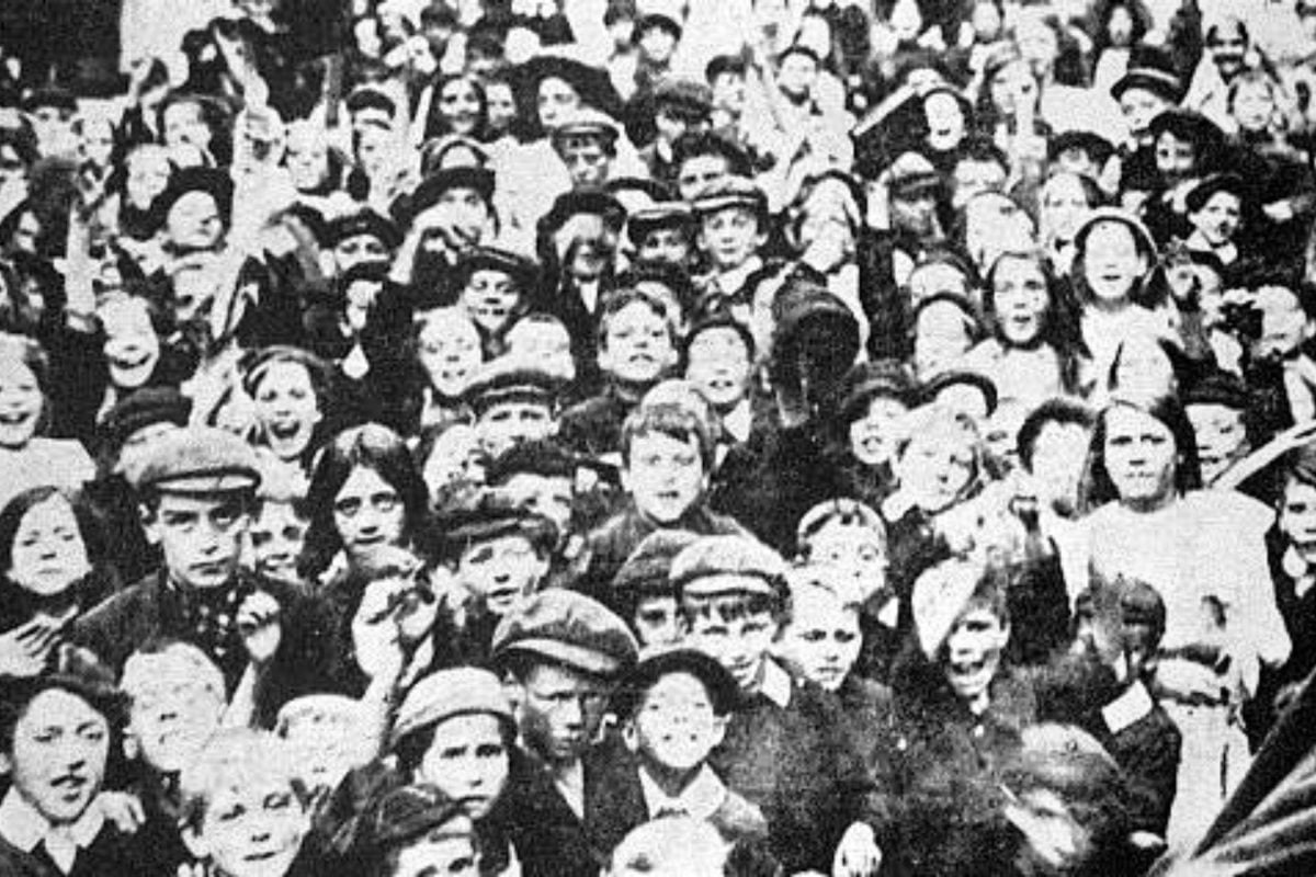 The 1911 school strikes: The youth enters the class struggle