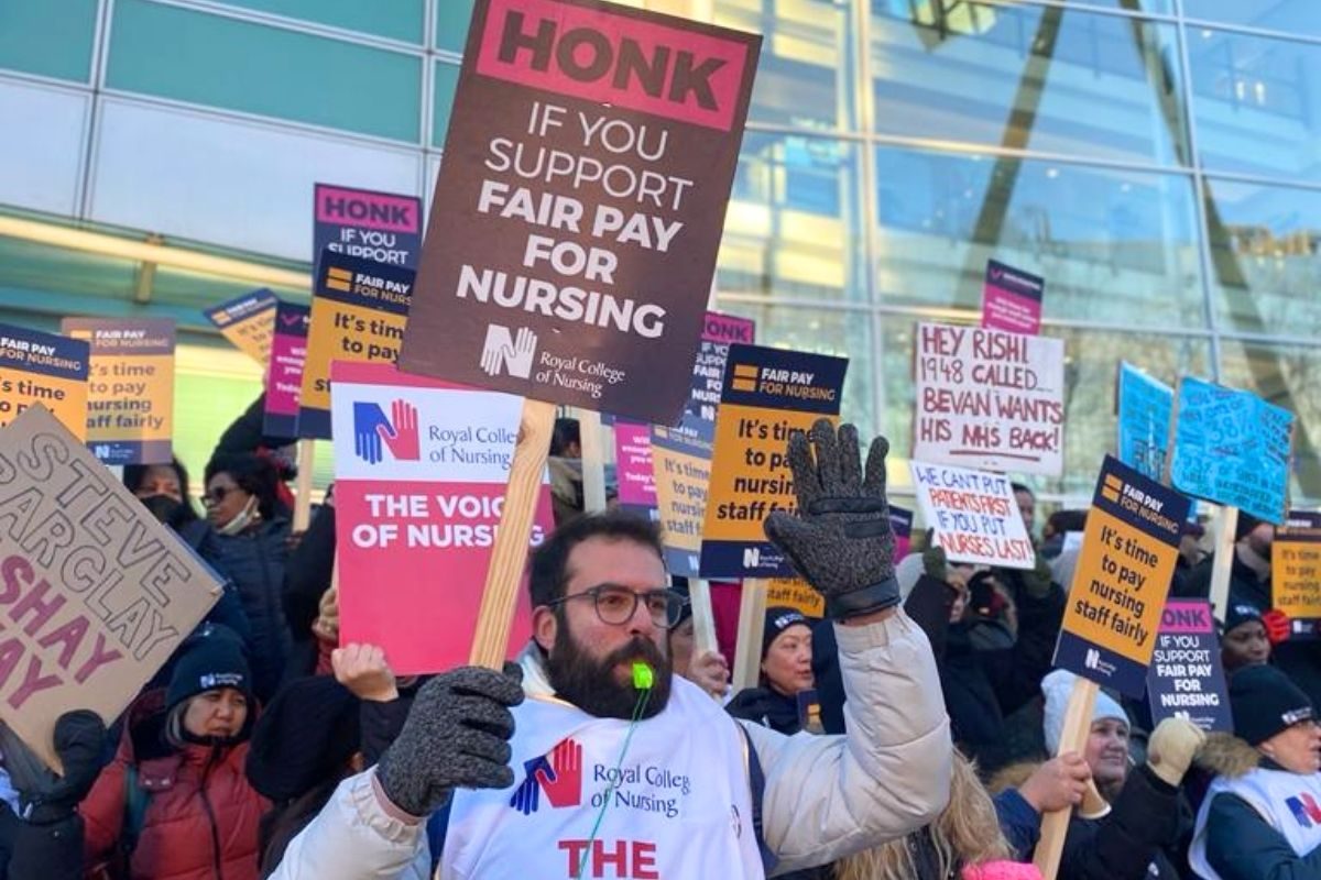 NHS strikes: Reject rotten deals! For fighting union leadership!