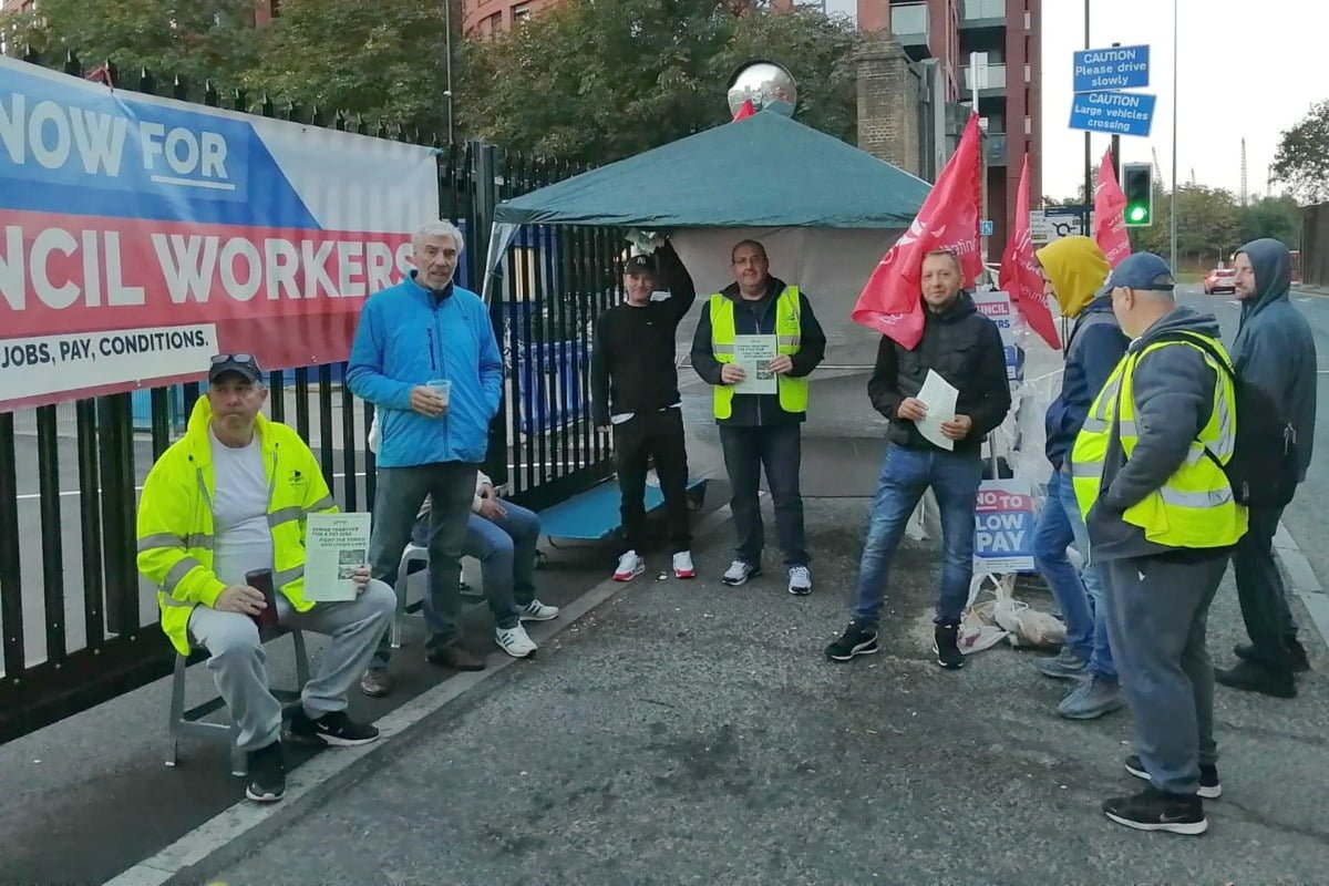 Tower-Hamlets-bin-strike