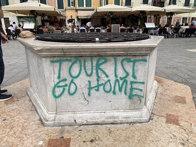 ‘Overtourism’, capitalism, and the socialist alternative