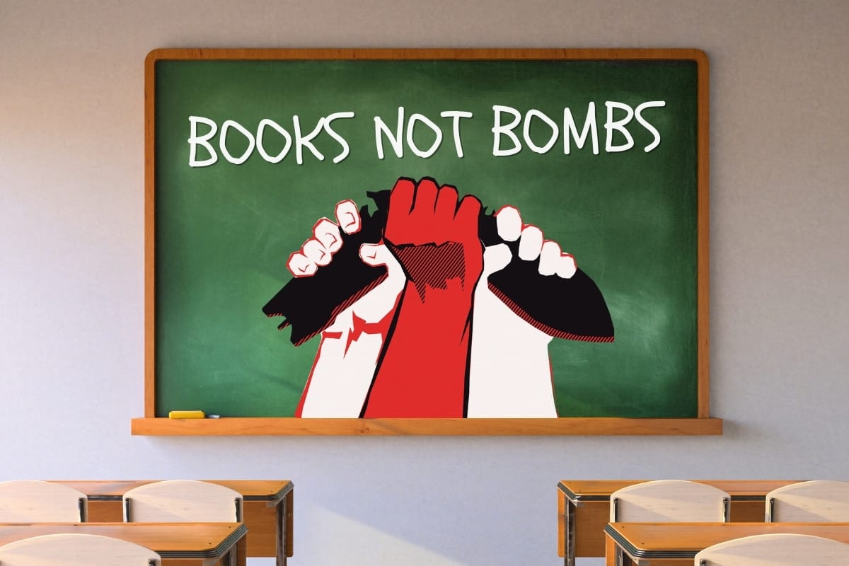 Communist teacher and trade unionist passes ‘Books Not Bombs’ motion