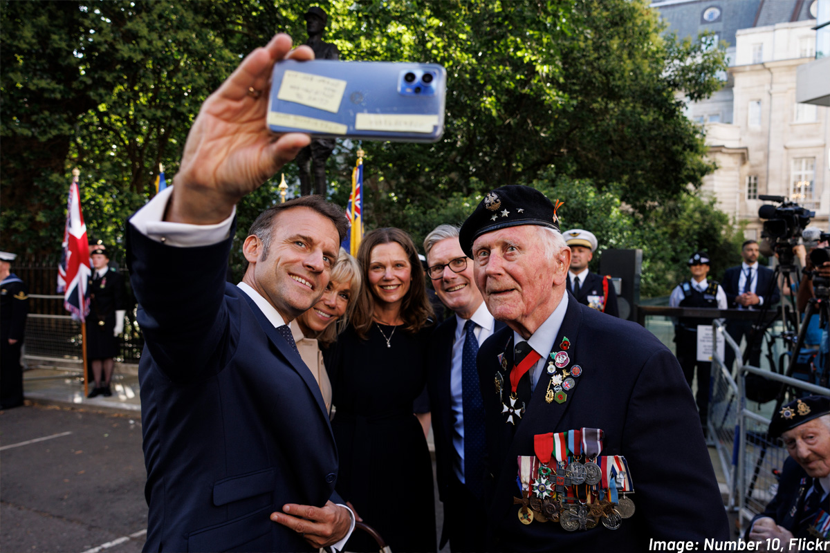 Starmer and Macron take selfie