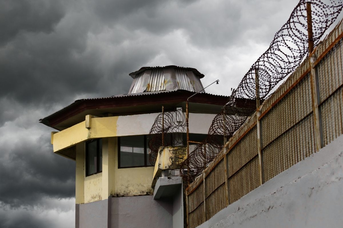 prisons probaion crime